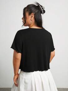 SHEIN EZwear 大碼愛心鏤空木耳邊T恤 - 黑色 - 查看 3