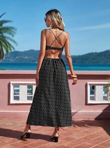 SHEIN VCAY 紙屑愛心圖案鏤空高衩吊帶洋裝 - 黑色 - 查看 2