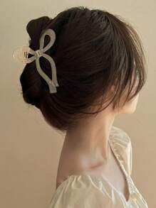 1個女士大尺寸上髧髮夾（略有色差）休閒款