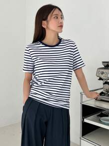 DAZY 條紋印花滾邊T恤 - 藍白色 - 查看 5