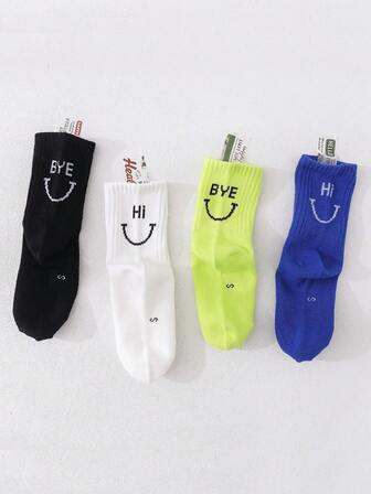 4雙兒童字母圖案時尚中筒襪適用於日常