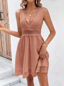 SHEIN Frenchy Đầm Tương phản ren Ren lên Viên lá sen Trọn gói màu trơn Boho - Bụi hồng - Xem 5