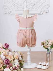 SHEIN 嬰兒蕾絲拼接荷葉邊連身短褲 - 淺粉色 - 查看 2