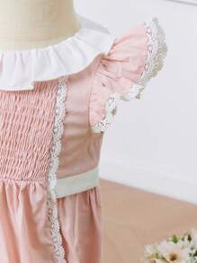 SHEIN 嬰兒蕾絲拼接荷葉邊連身短褲 - 淺粉色 - 查看 4