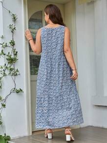 SHEIN LUNE Plus Ditsy Floral Print Smock Dress For Summer - Blue - View 2