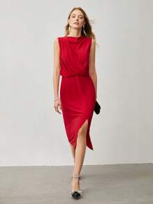 MOTF PREMIUM DRAPED FITTED MIDI DRESS - Red - View 2