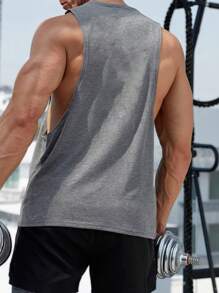 Manfinity Fitness Camiseta de tirantes deportiva con estampado de letras de estilo boyfriend para hombre, top transpirable para entrenamiento en el gimnasio - Gris - Ver 2