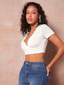 evoluSHEIN X Anitta Plunging Neck Crop Tee - White - View 3