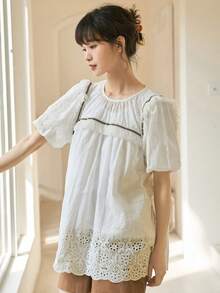 DAZY Eyelet Embroidery Fringe Trim Puff Sleeve Blouse - White - View 3