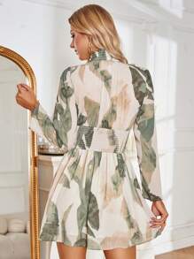 SHEIN Privé 圖案印花小高領泡泡袖連衣裙 - 杏色 - 查看 2