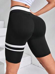 Easithlete 條紋印花不對稱腰帶運動短褲 - 黑色 - 查看 3