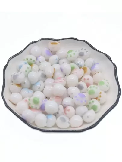 Yiwu Qiyou Accessories Co., LTD 20颗/套 时尚猫爪亚克力珠，适合女性DIY首饰制作
