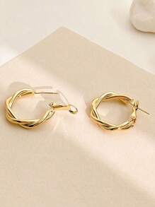 Twist Design Hoop Earrings