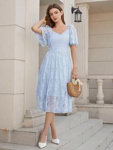 雞心領口泡泡袖蕾絲洋裝