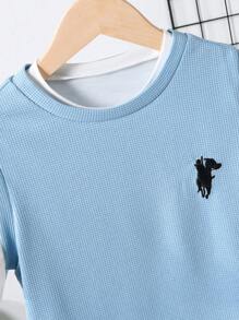 SHEIN 男孩馬刺繡背心上衣和短褲和T恤 - 藍白色 - 查看 3