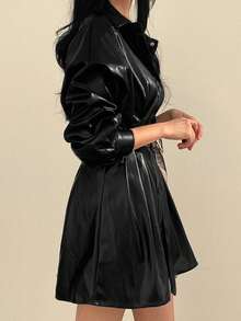 素色落肩袖腰帶PU皮革襯衫洋裝