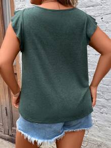 SHEIN LUNE 大碼蕾絲拼接蝴蝶袖T恤 - 墨綠色 - 查看 2