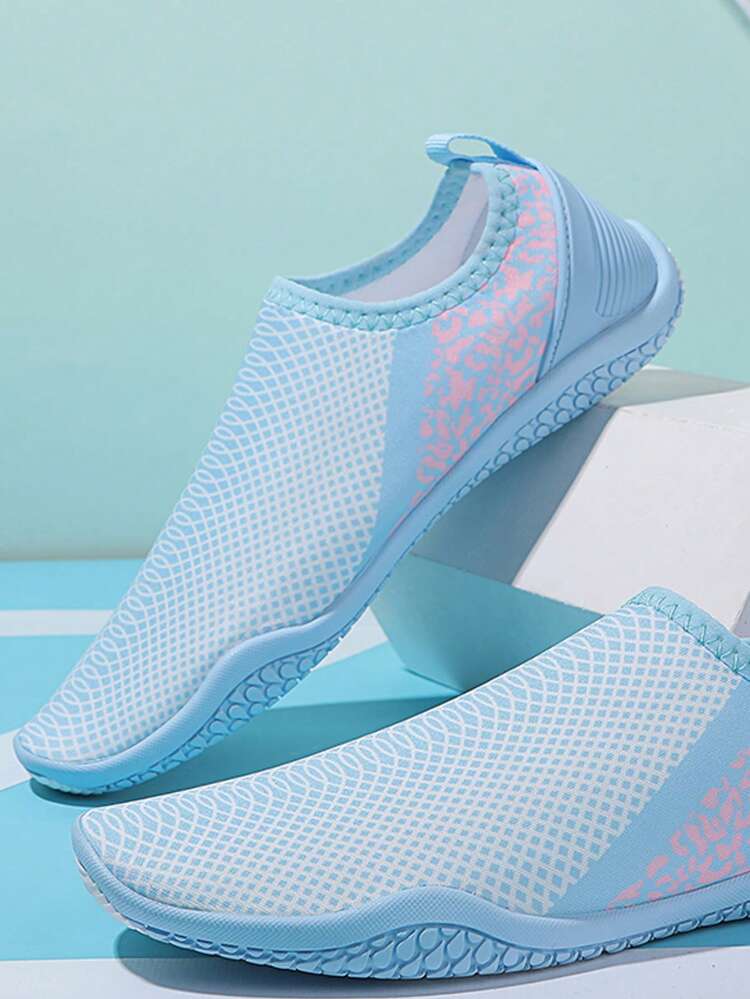 Women Color Block Slip On Creek Shoes, Sporty Outdoor Water Shoes - Baby Blue - View 3