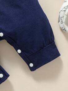 SHEIN Đứa bé trai 3pcs Đồ họa Hoạt hình Áo liền quần chặt & 1 Miếng Sọc Quần & 1 Miếng Áo liền quần & Phụ kiện Mũ & Bib & Găng tay & Vớ - Xanh và trắng - Xem 3