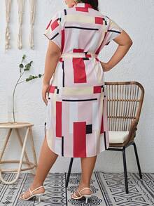 SHEIN Clasi 大碼幾何印花蝙蝠袖繫腰帶連衣裙 - 粉色 - 查看 2