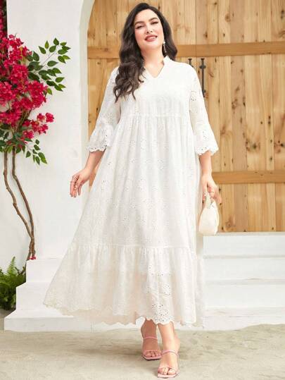 Mulvari 大碼缺口領荷葉邊蕾絲網眼刺繡連衣裙