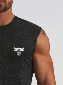 Manfinity Fitness Playera deportiva sin mangas para hombres con gráfico de ganado y letra para entrenamiento - Negro - Ver 3