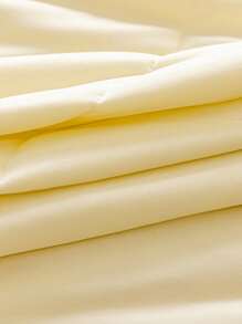 1pc Solid Color Quilted Bedspread, White Fabric Summer Quilt, For Bedroom - White - View 3