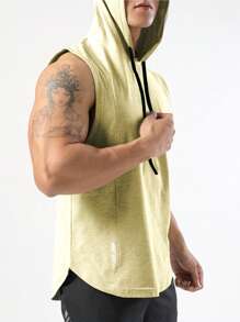 Manfinity Sport PWRUP Hombres Top tank deportivo con cordón bajo curvo con capucha - Albaricoque - Ver 1