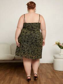SHEIN CURVE+ Đầm Plus Size Lộ Lưng Xù nhỏ Hoa Tất cả trên in Thanh lịch - Nhiều màu - Xem 2
