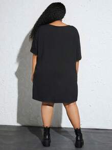 SHEIN CURVE+ Plus Tiger & Letter Graphic Keyhole Neck Drop Shoulder Tee Dress - Black - View 4