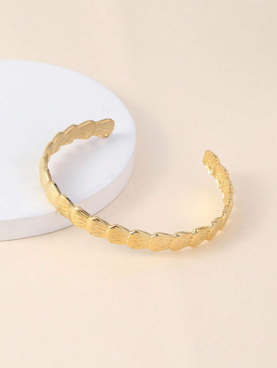 1pc Fashion Stainless Steel Shell Detail Textured Cuff Bangle For Women For Daily Life - Yellow Gold - View 1