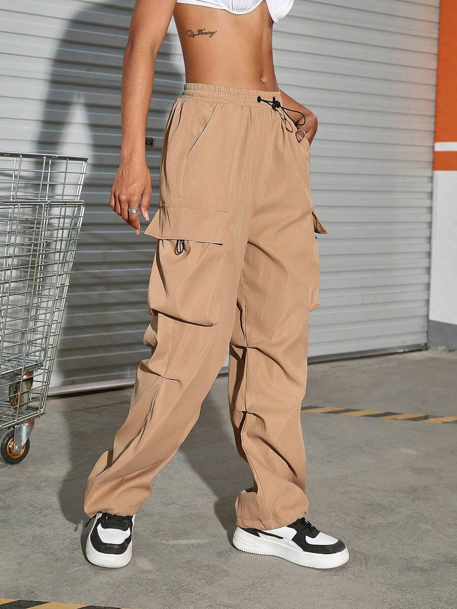 Y2K Streetwear Style Drawstring Waist Elastic Eyelet Solid Color Cargo Pants With Flap Pockets, Straight Leg Parachute Pants, Versatile For Casual, Office, School Wear In Autumn, Women - Khaki - View 1
