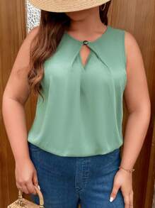 SHEIN LUNE Plus Keyhole Neckline Sleeveless Blouse - Green - View 1