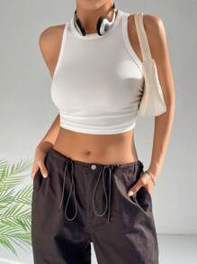 SHEIN PETITE 素色短款背心 - 白色 - 查看 1