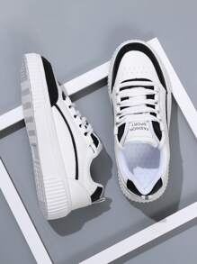 男士繫帶字母補丁細節雙色滑冰運動戶外運動鞋 - 黑與白 - 查看 6