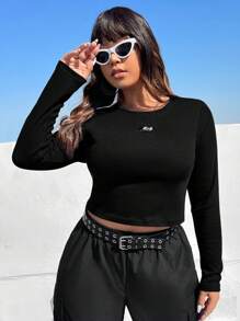 SHEIN Coolane 大碼字母補丁細節短款T恤 - 黑色 - 查看 1