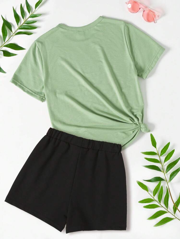 Tween Girl Figure & Letter Graphic Tee & Shorts