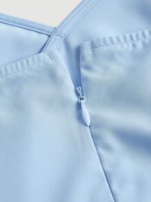 SHEIN MOD 素色荷葉邊吊帶連體短褲 - 淺藍色 - 查看 4