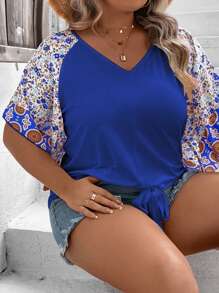 SHEIN LUNE Camiseta de manga raglan con estampado floral y dobladillo nudoso para talla grande en verano - azul real - Ver 5