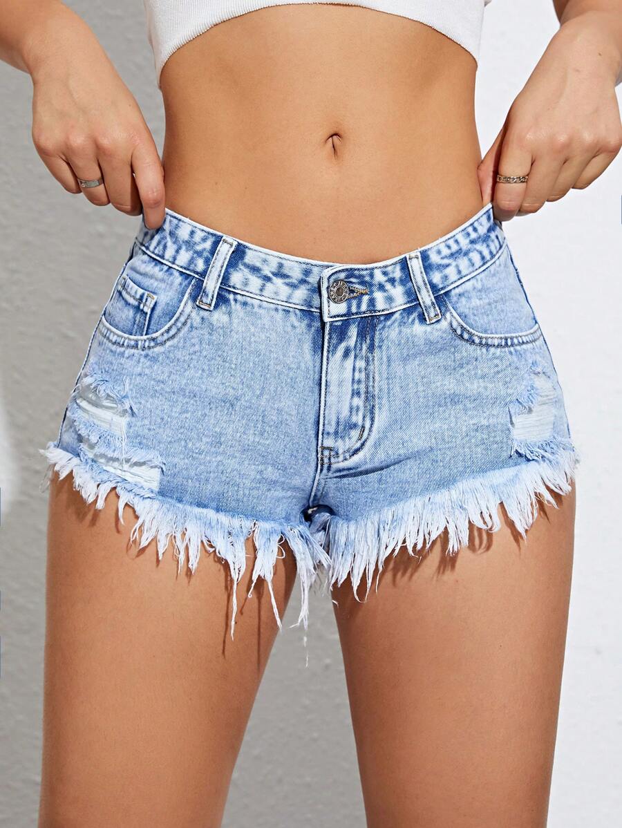 SHEIN EZwear 破洞毛邊牛仔短褲 - 淺色水洗藍 - 查看 1