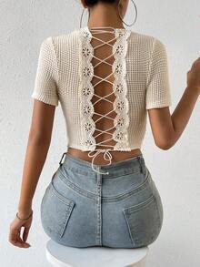 SHEIN Privé 露背繫帶短款T恤 - 杏色 - 查看 2