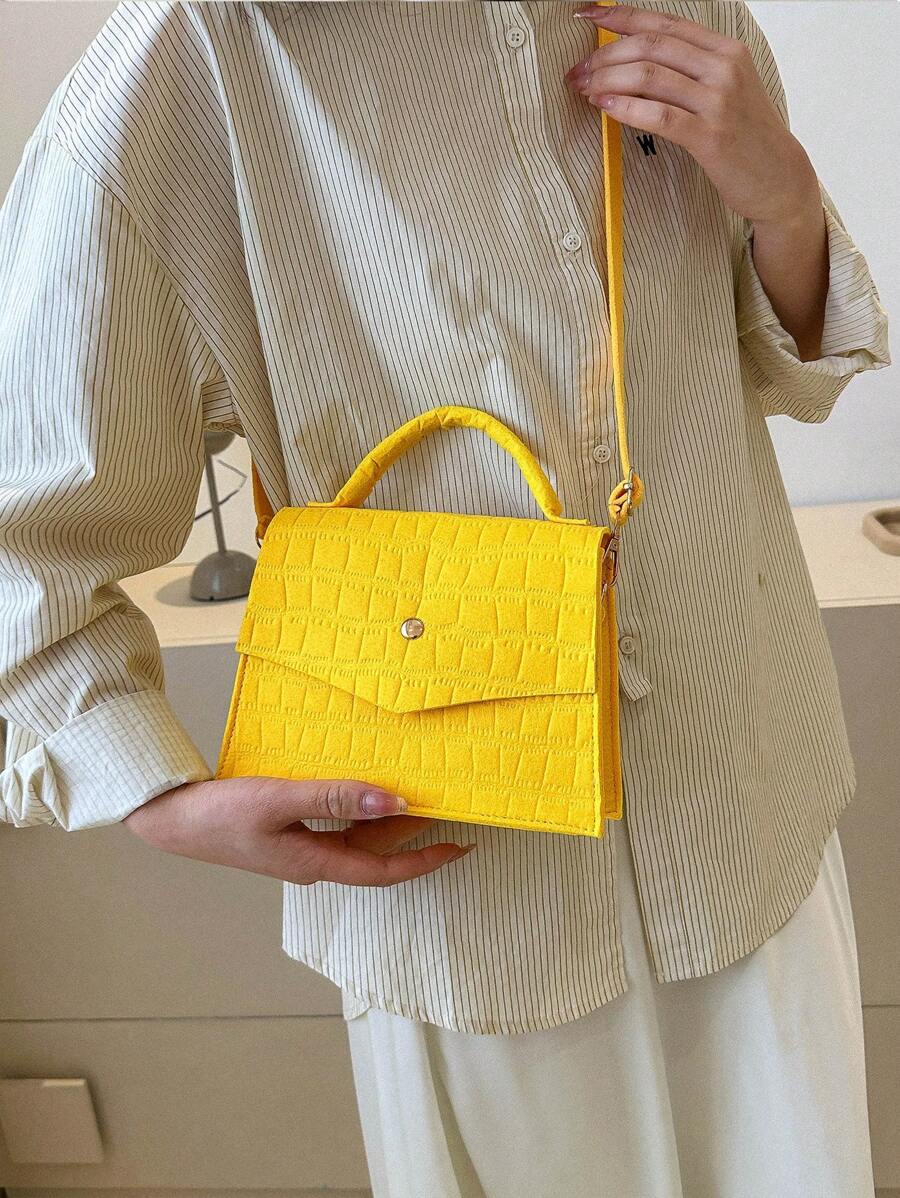 滌綸方包鱷魚壓紋鉚釘裝飾翻蓋 - 黃色 - 查看 1