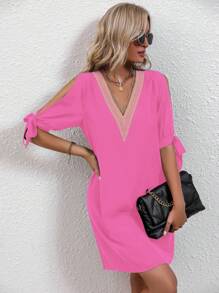 SHEIN Holidaya Contrast Guipure Lace Cold Shoulder Knot Cuff Tunic Dress - Hot Pink - View 3
