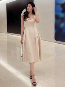 DAZY Chất rắn Chi tiết xếp li Đầm - Màu be - Xem 4