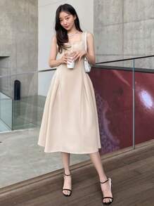 DAZY Chất rắn Chi tiết xếp li Đầm - Màu be - Xem 5