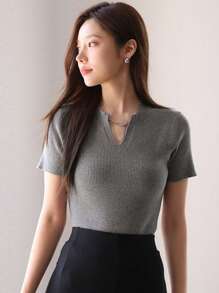 DAZY Blusa casual de punto de manga corta con cuello en V liso para mujer, informal de oficina