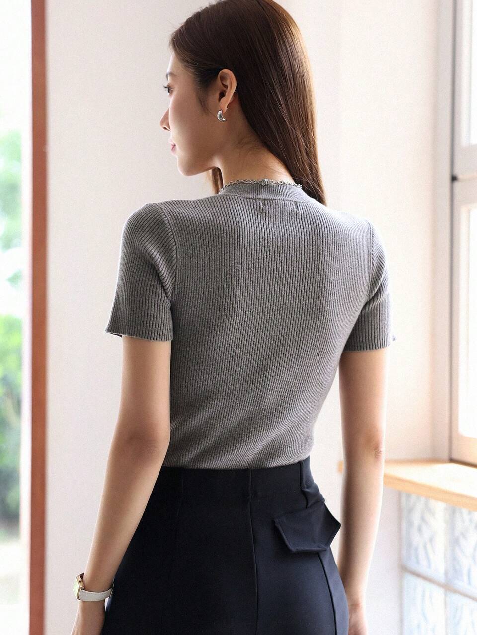 Women's Plain V-Neck Short Sleeve Casual Knit Top, Business Casual