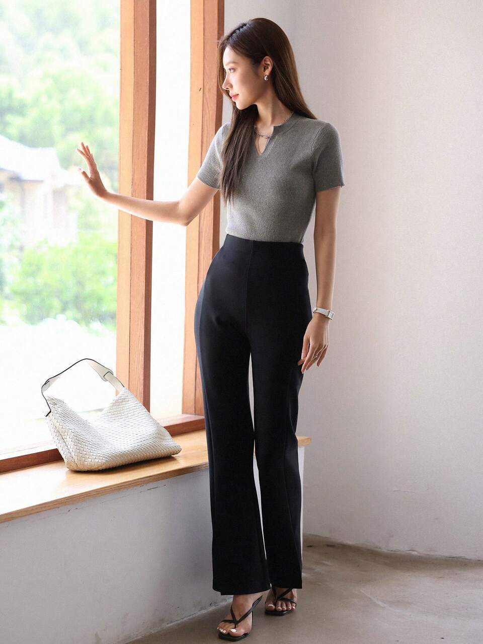 Women's Plain V-Neck Short Sleeve Casual Knit Top, Business Casual
