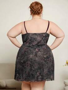 SHEIN CURVE+ 大碼印花前繫帶網紗吊帶連衣裙 - 彩色 - 查看 2