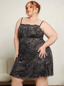 SHEIN CURVE+ 大碼印花前繫帶網紗吊帶連衣裙 - 彩色 - 查看 5